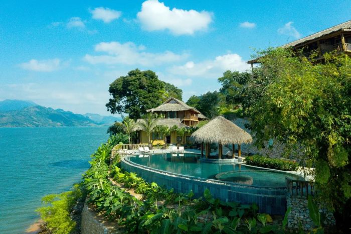 Khu nghỉ dưỡng Hòa Bình