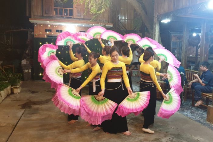 Mai Châu Hòa Bình chơi gì