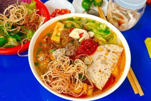 Quán ăn sáng Hòa Bình