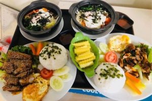 Quán cơm Hòa Bình