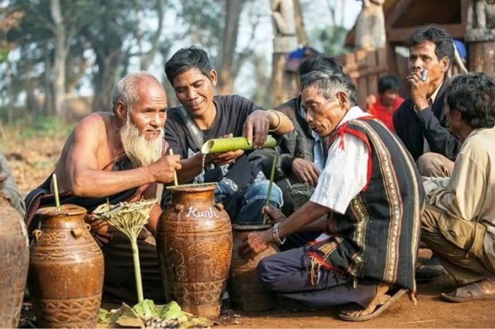 Rượu cần Hòa Bình