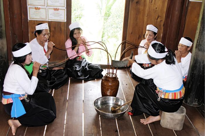 Rượu cần Hòa Bình