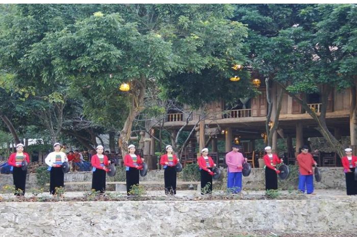 Bản Ngòi Hoa có gì