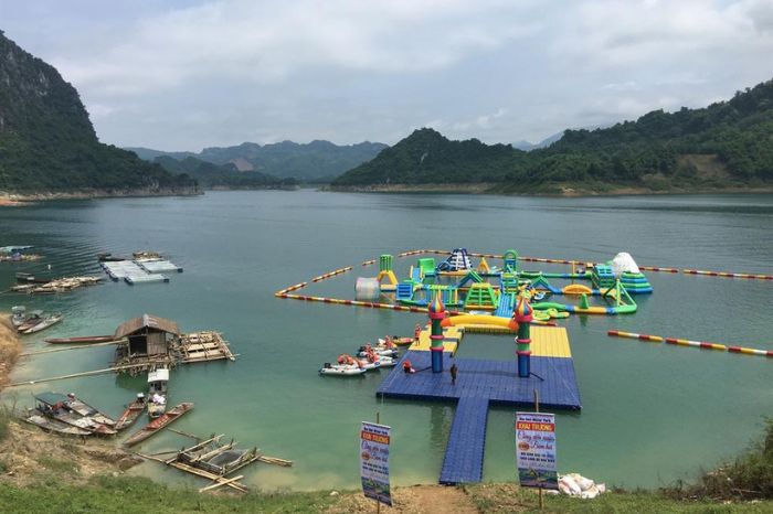 Bản Ngòi Hoa có gì