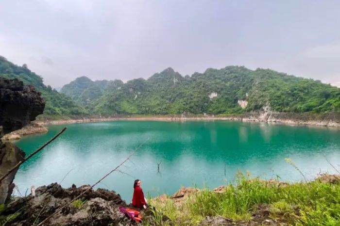 Hồ Hoa Tiên Hòa Bình